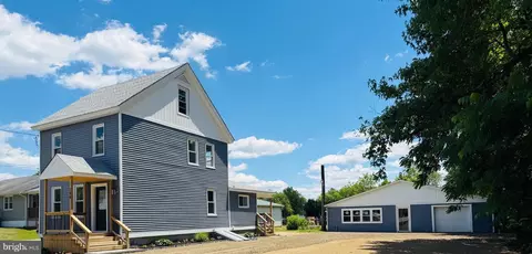 106 Park Ave, Elmer, NJ 08318