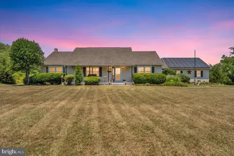 34 Lawrence Rd, Quinton, NJ 08072