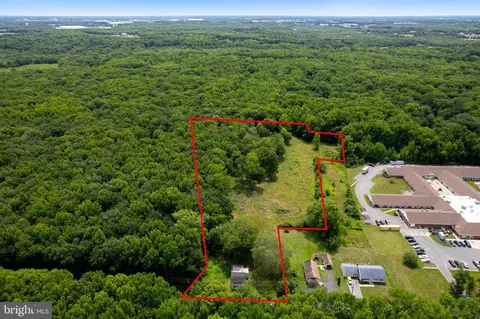 441 S Pennsville Auburn, Carneys Point, NJ 08069