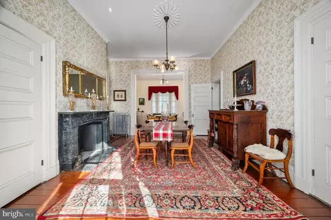 Dining - 109 W Broadway, Salem, NJ 08079 photo 3 of 3