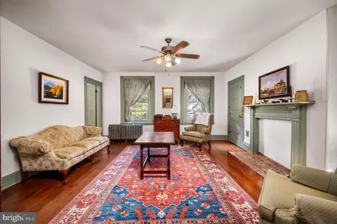 Living - 109 W Broadway, Salem, NJ 08079 photo 1 of 5