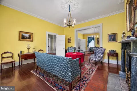 Living - 109 W Broadway, Salem, NJ 08079 photo 5 of 5
