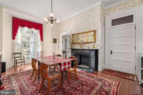 Dining - 109 W Broadway, Salem, NJ 08079 photo 2 of 3