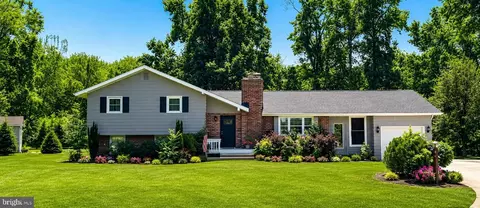 12 Marlton St, Woodstown, NJ 08098