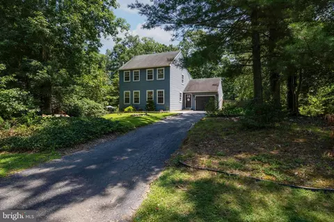 22 Laura Ln, Pittsgrove, NJ 08318