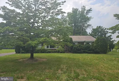 17 Acton Station Rd, Salem, NJ 08079