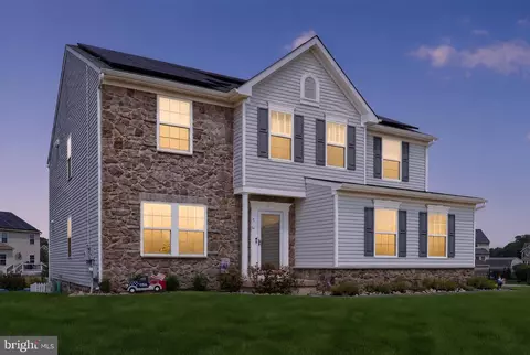 5 Arthur St, Pedricktown, NJ 08067