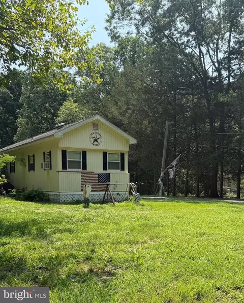 886 Lower Ml, Pittsgrove, NJ 08318
