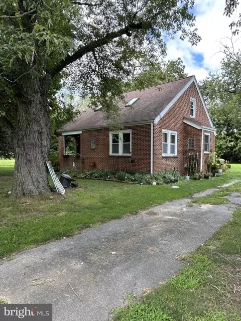 80 Sunset Dr, Mannington, NJ 08079 photo 2