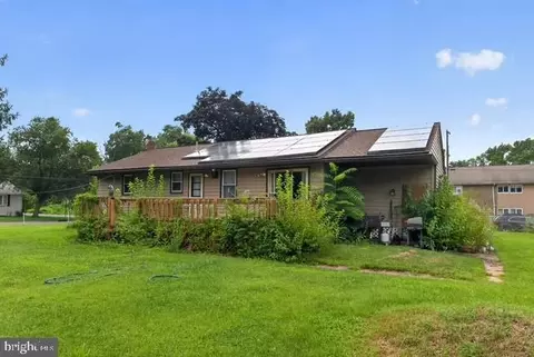 317 Gillette Ave, Pilesgrove, NJ 08098