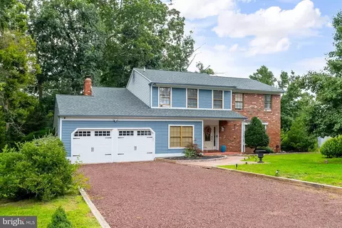 1122 Rainbow Cir, Pittsgrove, NJ 08318
