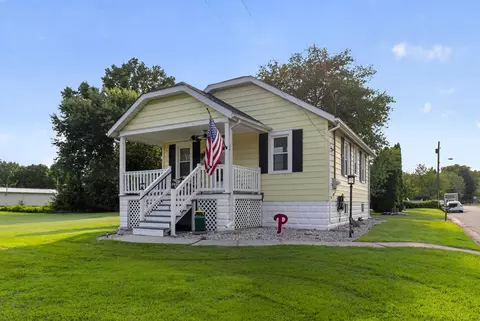 319 N Hook Rd, Pennsville, NJ 08070