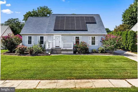 22 Lail St, Woodstown, NJ 08098
