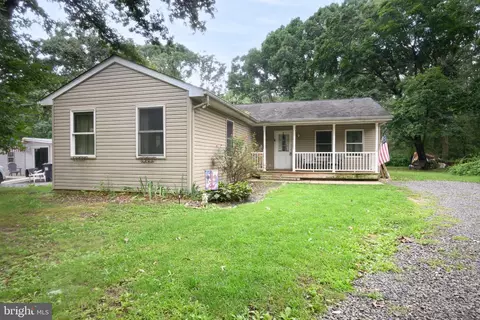 89 Crow Pond Rd, Pittsgrove, NJ 08318