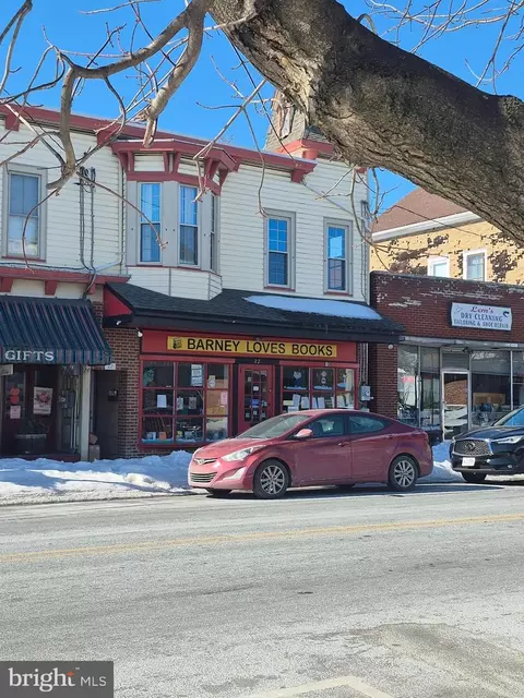 22 S Main St, Woodstown, NJ 08098