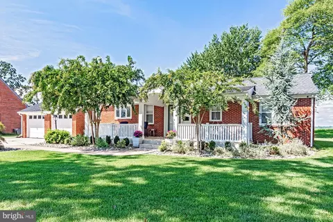 261 N River Dr, Pennsville, NJ 08070