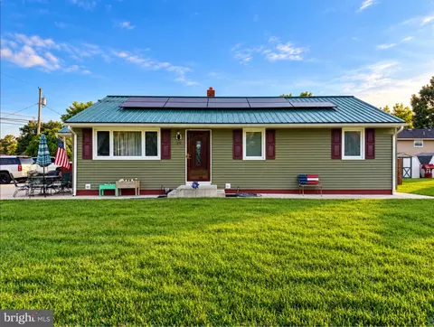59 Eaton Rd, Pennsville, NJ 08070