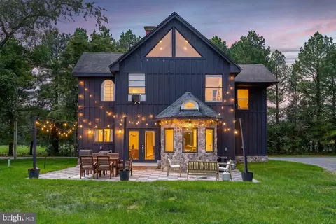 138 Jefferson Rd, Elmer, NJ 08318