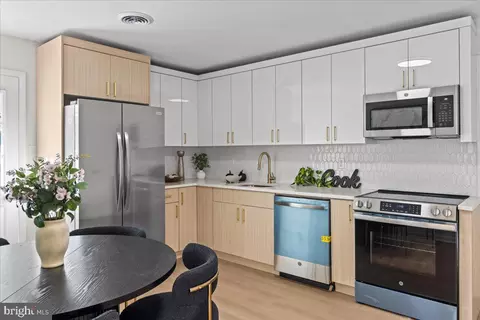 34 Sanford Rd, Pennsville, NJ 08070