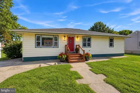 106 Michigan Rd, Pennsville, NJ 08070