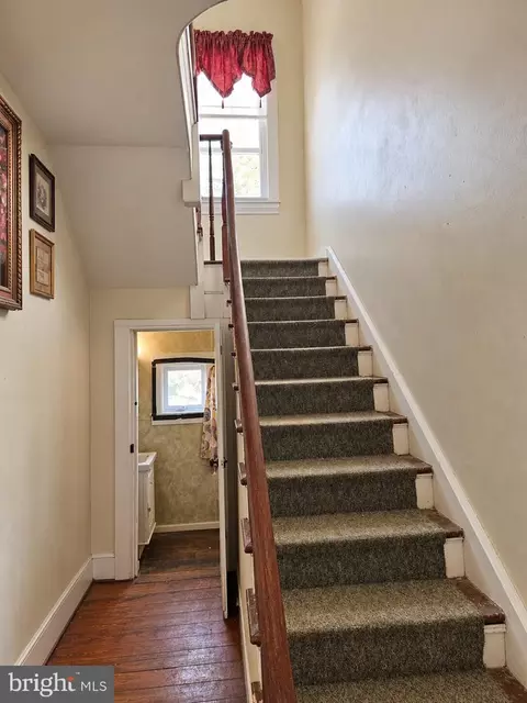 Entry Way - 87 W 89 W Broadway, Salem, NJ 08079 photo 1 of 5