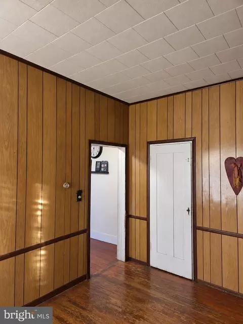Entry Way - 87 W 89 W Broadway, Salem, NJ 08079 photo 5 of 5