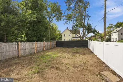 Exterior - 369 E Broadway, Salem, NJ 08079 photo 5 of 6