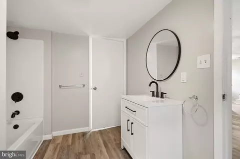 Bath - 369 E Broadway, Salem, NJ 08079 photo 2 of 3