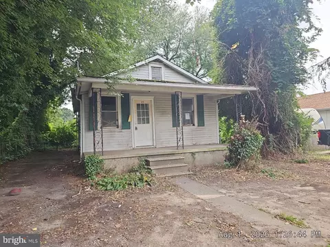 25 Chester Ave, Deepwater, NJ 08023