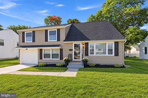 362 Erie Ave, Carneys Point, NJ 08069