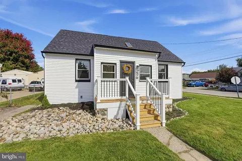 56 Union St, Pennsville, NJ 08070
