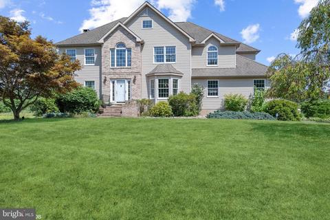 105 Fairview Rd, Skillman, NJ 08558