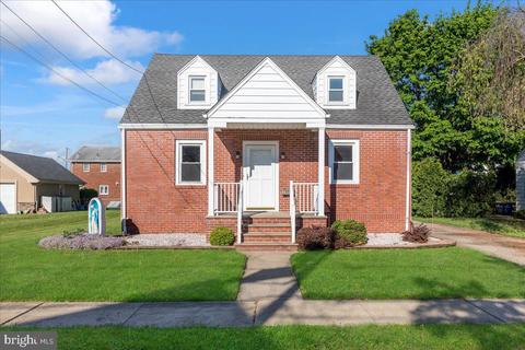 132 S 9th Ave, Manville, NJ 08835