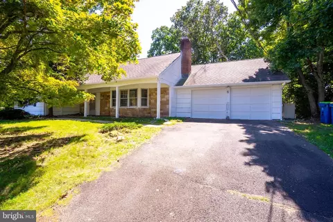6 Abbott, Somerset, NJ 08873