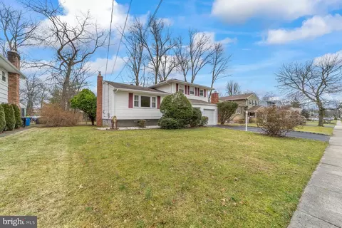 679 Warfield Rd, North Plainfield, NJ 07063 photo 5