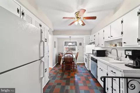 679 Warfield Rd, North Plainfield, NJ 07063 photo 11