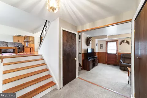 679 Warfield Rd, North Plainfield, NJ 07063 photo 7