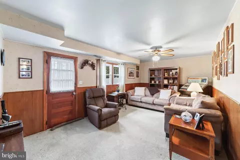 679 Warfield Rd, North Plainfield, NJ 07063 photo 9