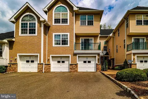 226 Rip Van Dam Ct, Belle Mead, NJ 08502