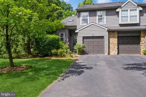 25 F Chestnut Ct # F, Princeton, NJ 08540