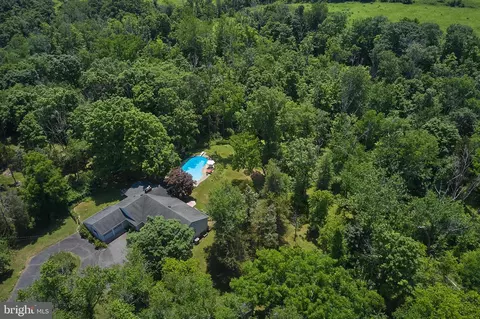 56 Mosher Rd, Princeton, NJ 08540