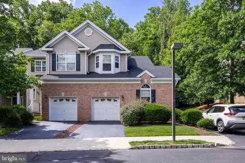 108 Hoover Ave, Princeton, NJ 08540