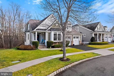 76 Bedford Dr, Skillman, NJ 08558