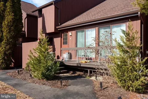 55 Taurus Dr #4A, Hillsborough, NJ 08844