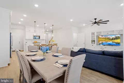 Dining - 8 Hyssop Dr, Warren, NJ 07059 photo 1 of 3