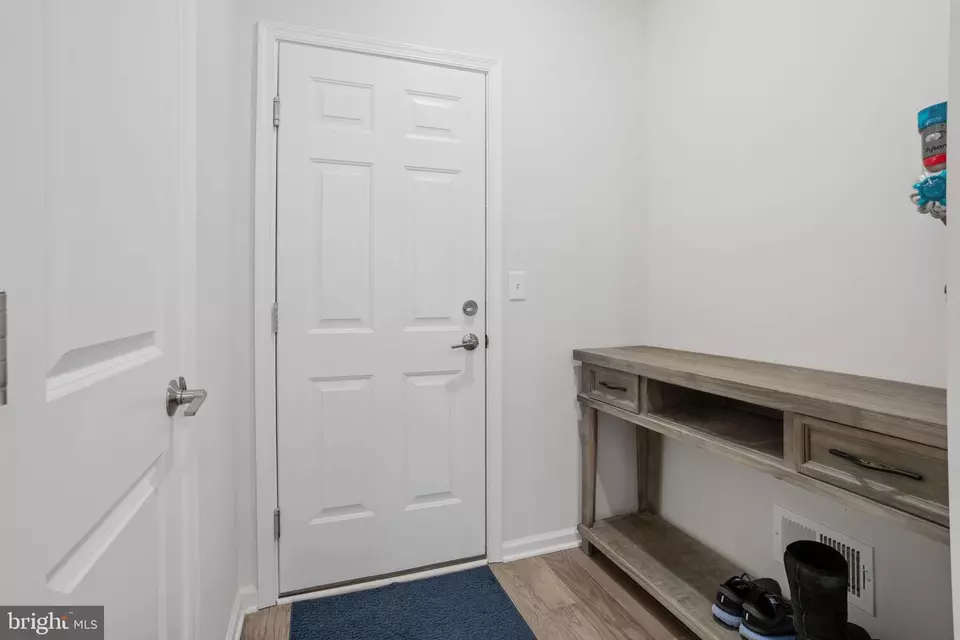 Entry Way - 8 Hyssop Dr, Warren, NJ 07059 photo 11 of 21