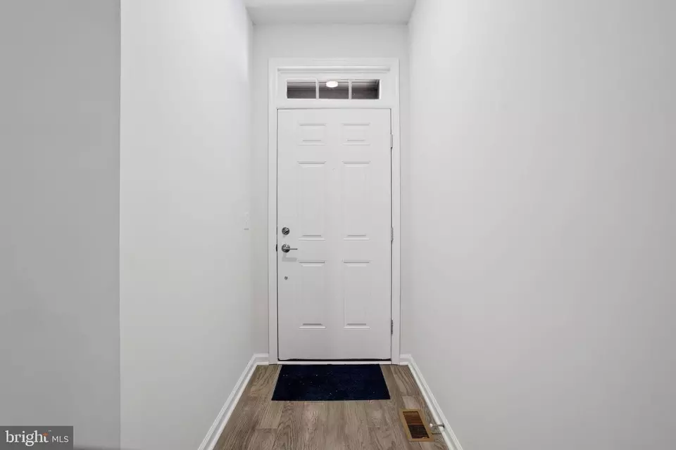 Entry Way - 8 Hyssop Dr, Warren, NJ 07059 photo 3 of 21