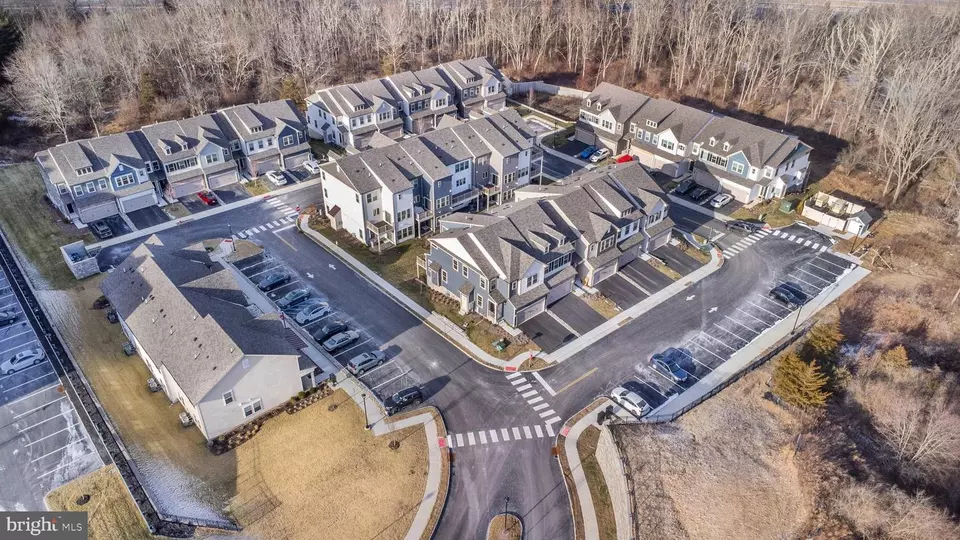 View/Area - 8 Hyssop Dr, Warren, NJ 07059 photo 1 of 1