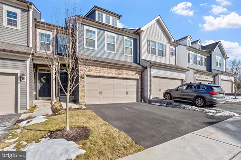 Exterior - 8 Hyssop Dr, Warren, NJ 07059 photo 1 of 5