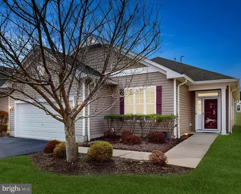 78 Schindler Ct, Somerset, NJ 08873